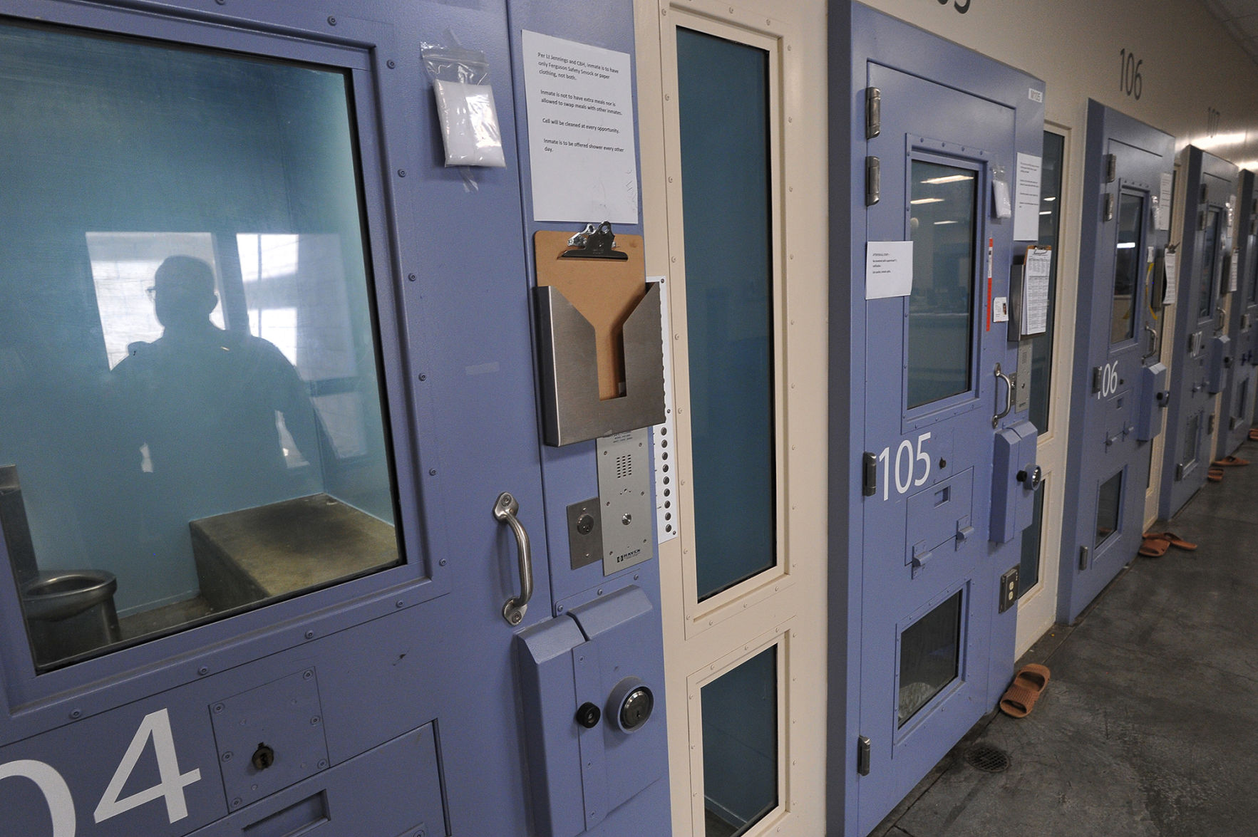 JRW SUICIDE JAIL 5